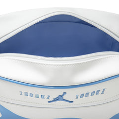 AJ11 UNC Messenger Bag